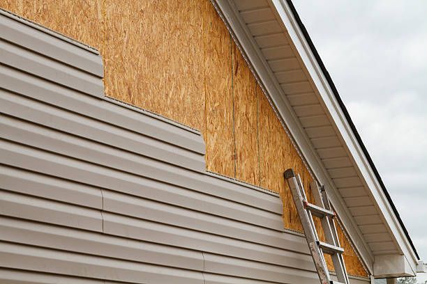 24/7 Emergency Siding experts in Saluda, NC